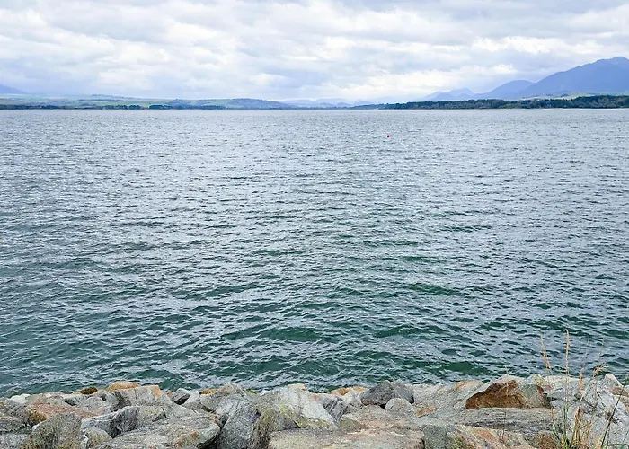 Riverfront Apartmán